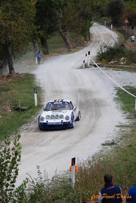 TUSCAN rallye plná krásných legendárních krasavců startuje.
