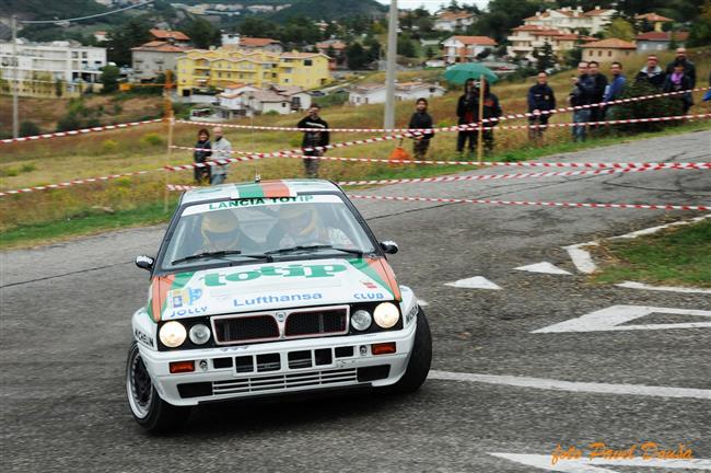 TUSCAN rallye plná krásných legendárních krasavců startuje.