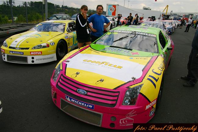 RACECARSERIES na Nrburgringu objektivem Pavla Pustjovskho