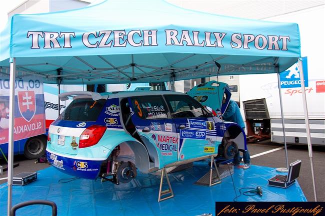 73 soutnch posdek. v cli Rallye Jesenky. Prvn Kresta, vborn stbrn Jake