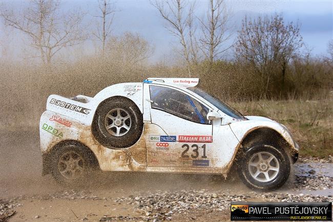 30. ronk OiLibya Rallye de Tunisie 2011 komplikuje psen boue nad Saharou