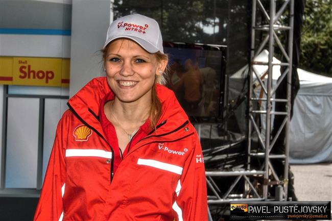 Ferrari a gétečka na brněnském okruhu při Superstars pohledem Pavla Pustějovského