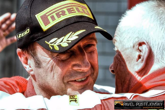 Ferrari a gétečka na brněnském okruhu při Superstars pohledem Pavla Pustějovského