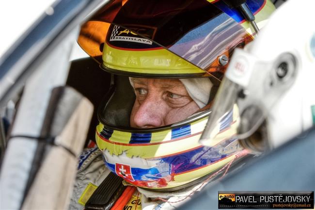 Ferrari a gétečka na brněnském okruhu při Superstars pohledem Pavla Pustějovského