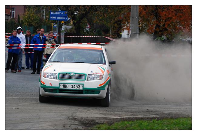 Honza Dohnal ve Vsetn s novou zbran - s Renaultem Clio S1600 po Petkovi !