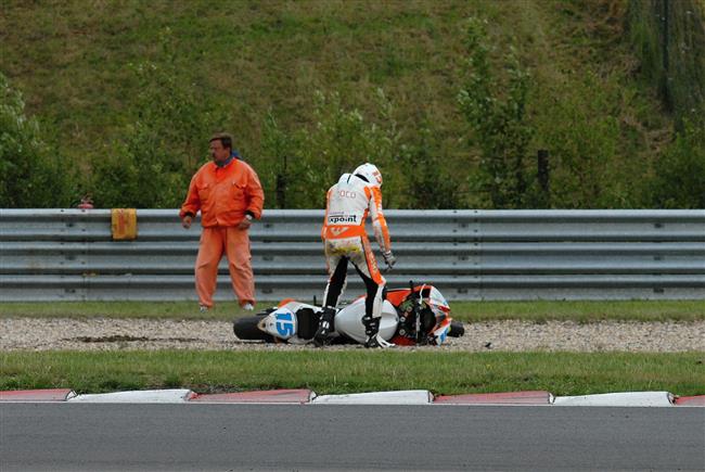 CRASH Viktor DUŠEK Alpe Adria Most 2011 foto Luboš NOVOSÁD
