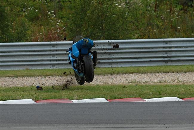 CRASH moto MIX Alpe Adria Most 2011 foto Luboš Novosád