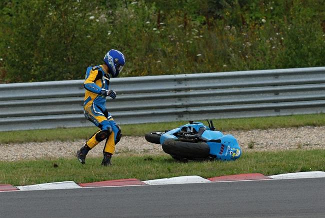 CRASH moto MIX Alpe Adria Most 2011 foto Lubo Novosd