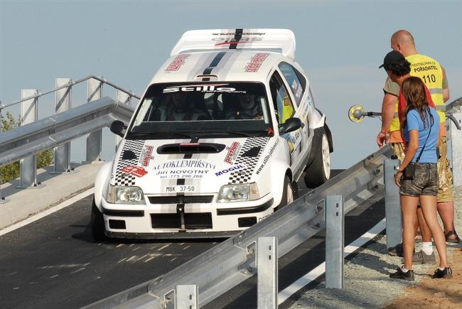 STILLO motorsport Ji GRIM a Radek NOVOSD na RALLYSHOW HRADEC KRLOV 2011 foto Lubo NOVOSD