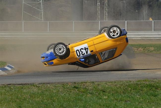 CRASH - Martin LORENZ - Sosnová, foto Luboš Novosád