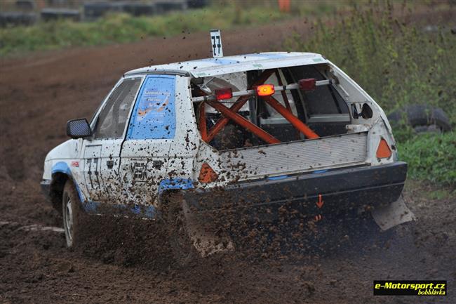 Leton premirov ronk autokrosovho zpolen na radeskm autodromu skonil