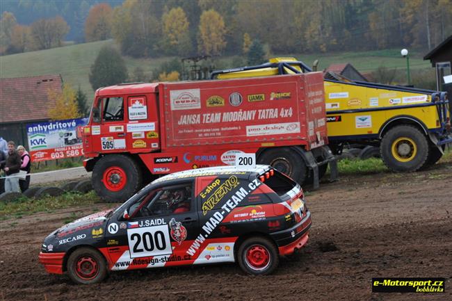 Leton premirov ronk autokrosovho zpolen na radeskm autodromu skonil