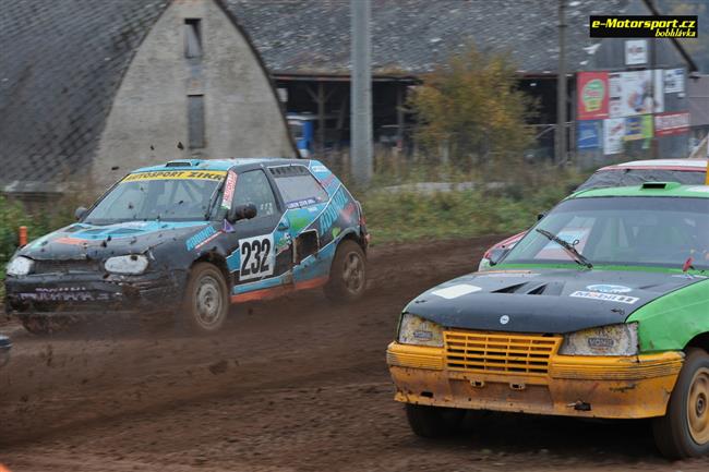 Leton premirov ronk autokrosovho zpolen na radeskm autodromu skonil