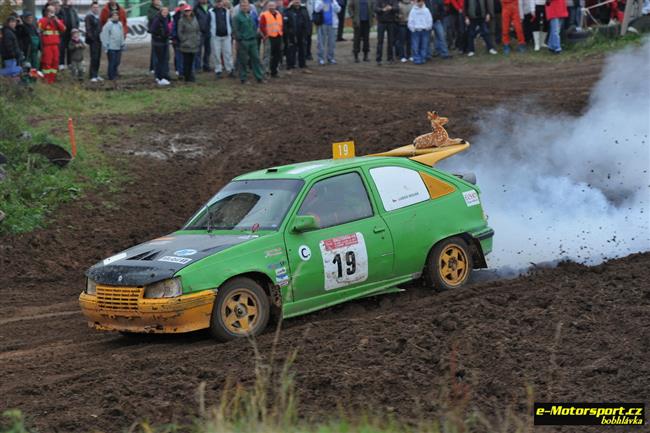Autokrosové loučení se sezónou 2011 v Radouči objektivem Boba Hlávky