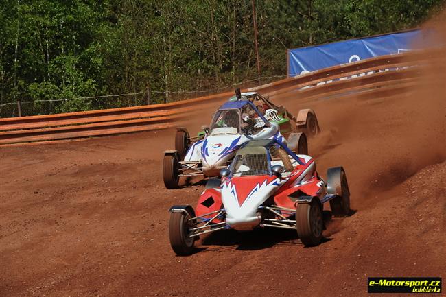 Finálový závod MČR v autokrossu 2011 v Nové Pace objektivem Boba Hlávky