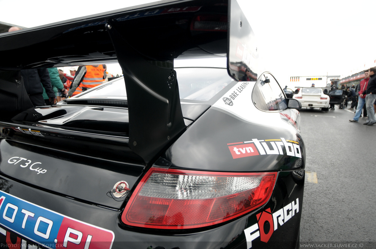 porschekridlo.jpg