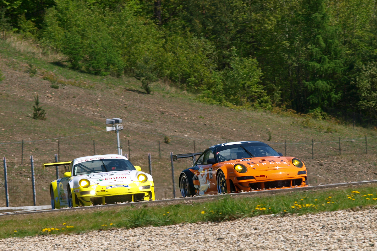 dveporsche.jpg