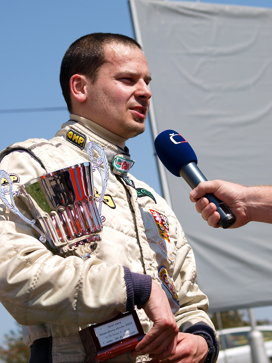 p4263209dmichl_tv.jpg