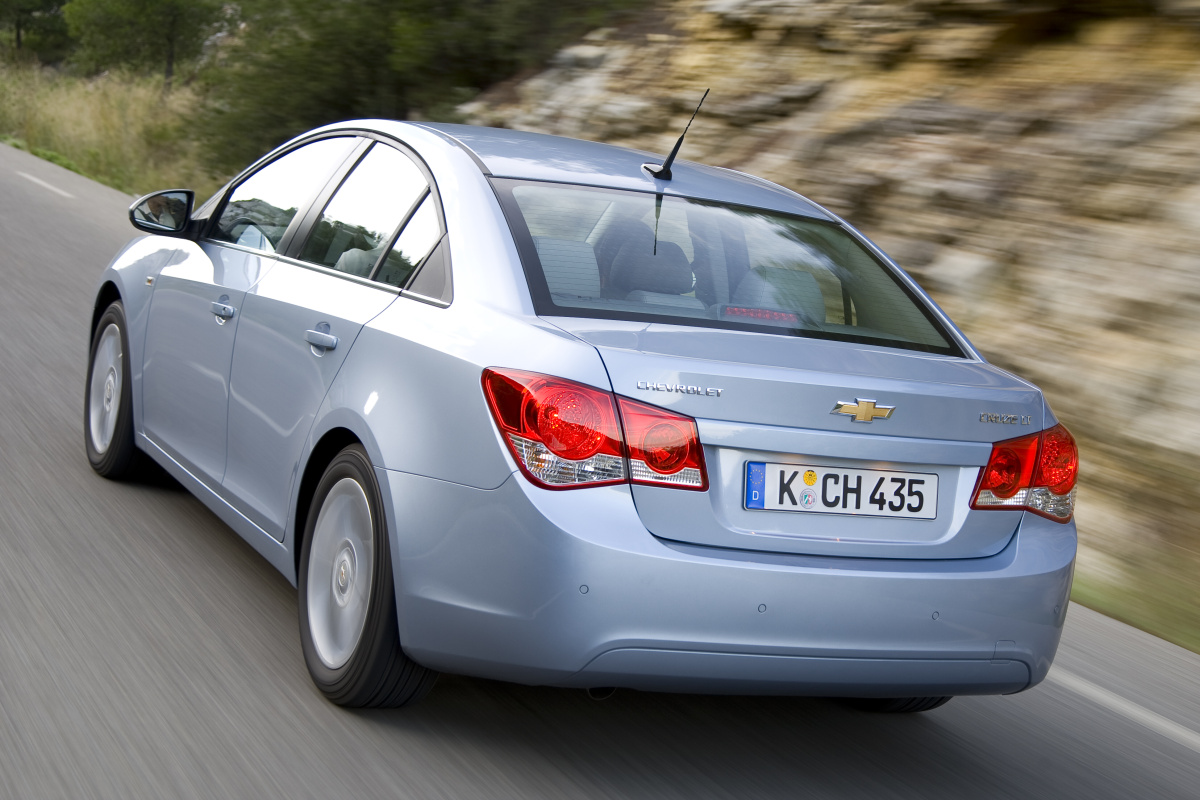 cruze_dynamic_02.jpg