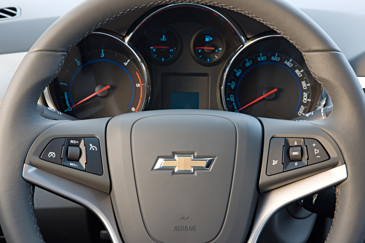 cruze_interior_01.jpg