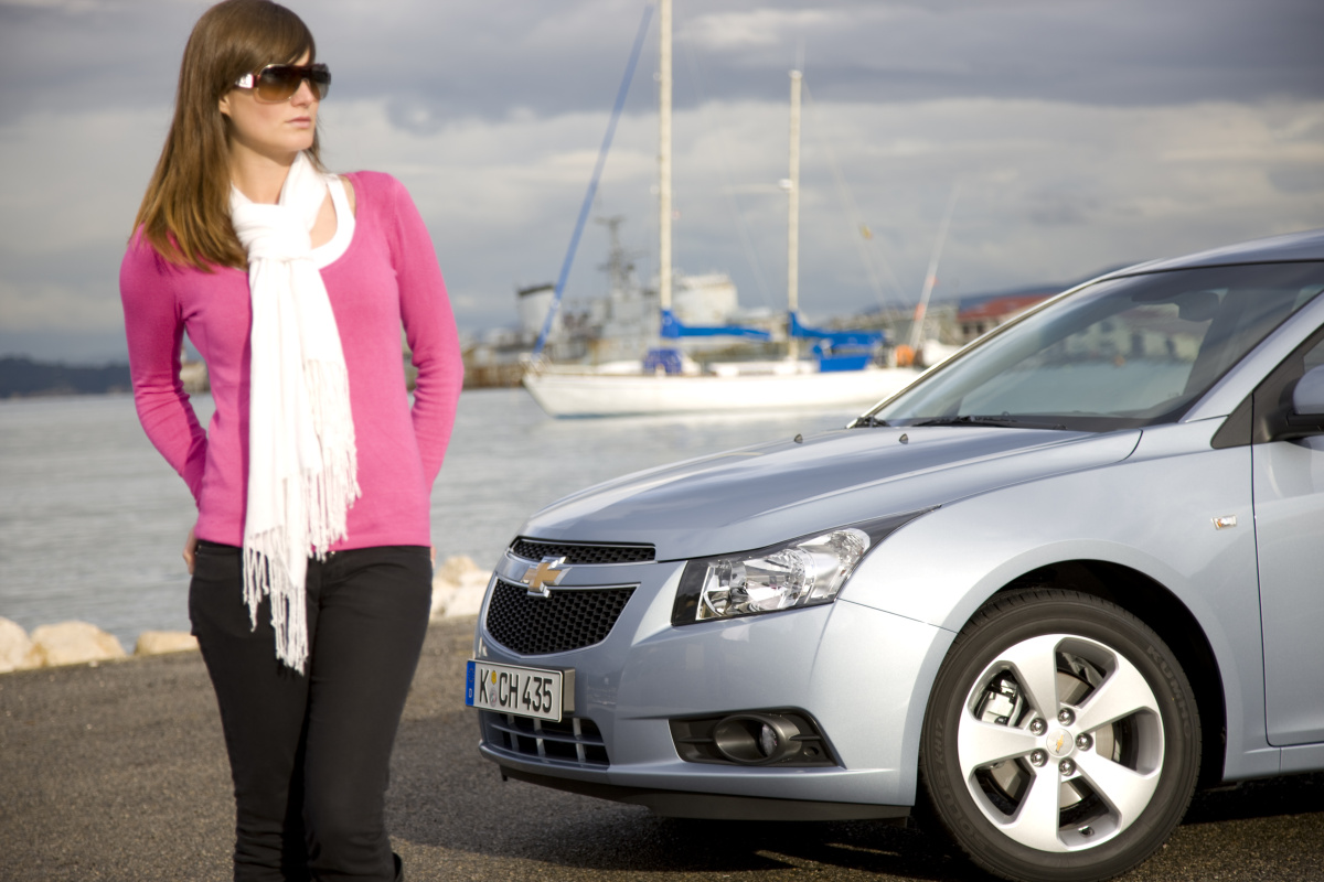 cruze_static_26.jpg