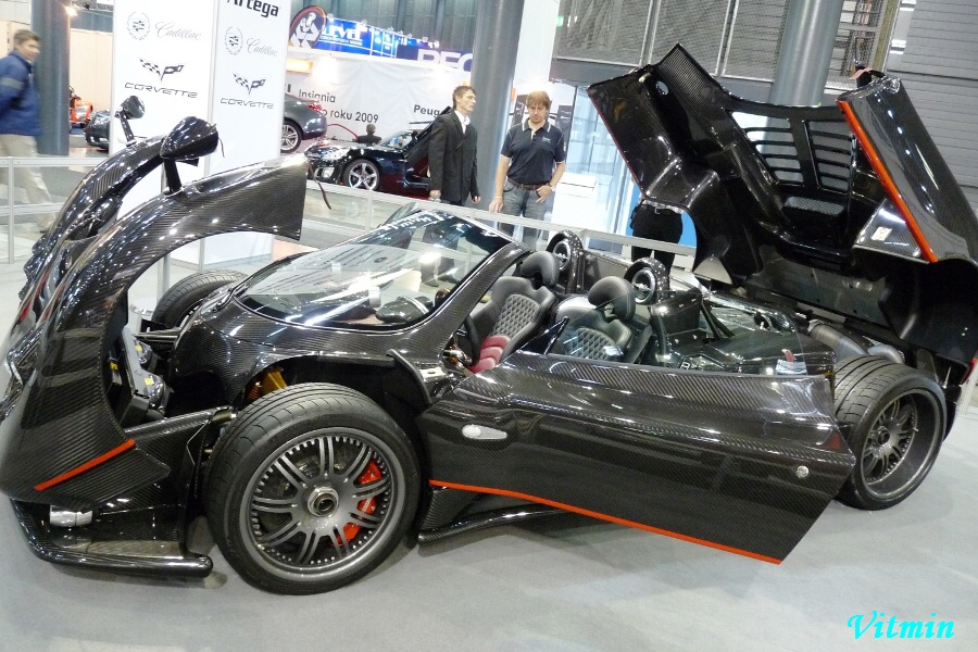 Pagani_Zonda_F_01.jpg
