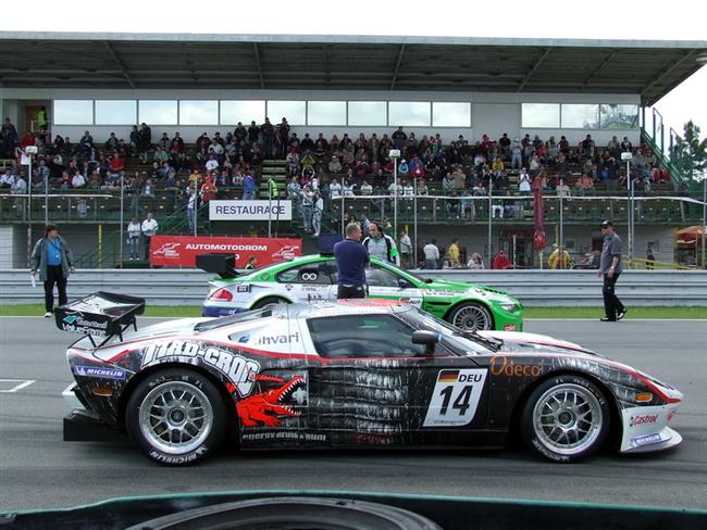 FIA GT3 2010 v Brn, nedle  objektivem Jardy Mareka